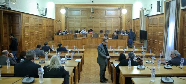 Σήμερα η πρώτη συνεδρίαση της προανακριτικής για τη Novartis